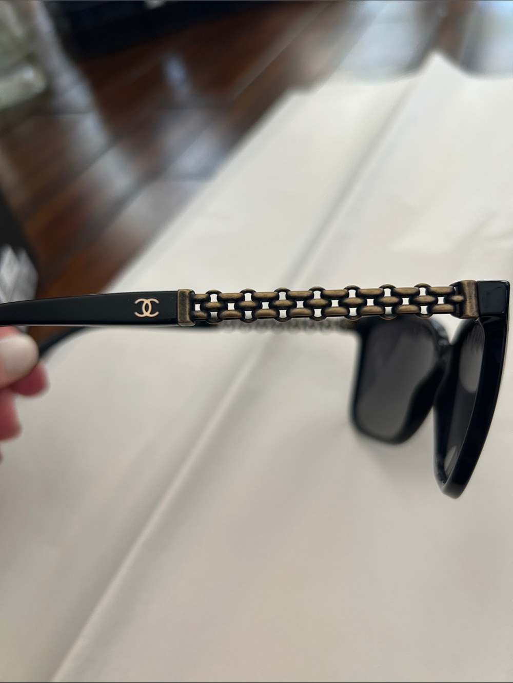 CHANEL polarized black Lens Women's Sunglasses with Chain-Detail Temples with CC - Picture 7 of 10